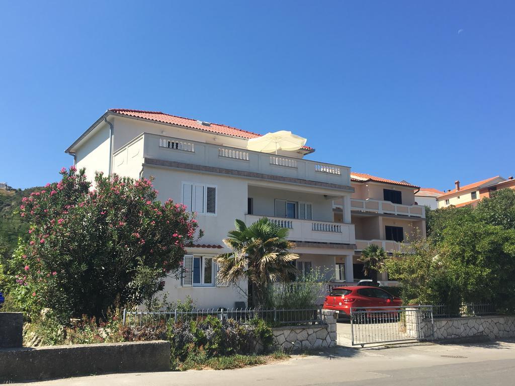 Superior Rooms Sea Side View Rab Town Exterior photo